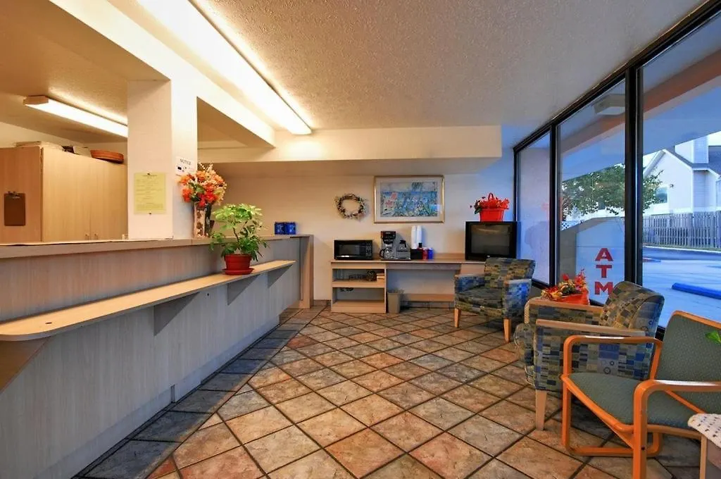 Ferry Pass Super 6 Inn & Suites Pensacola מוטל Ferry Pass