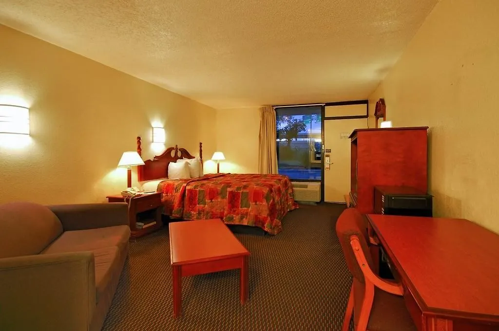 ** מוטל Ferry Pass Super 6 Inn & Suites Pensacola ארצות הברית
